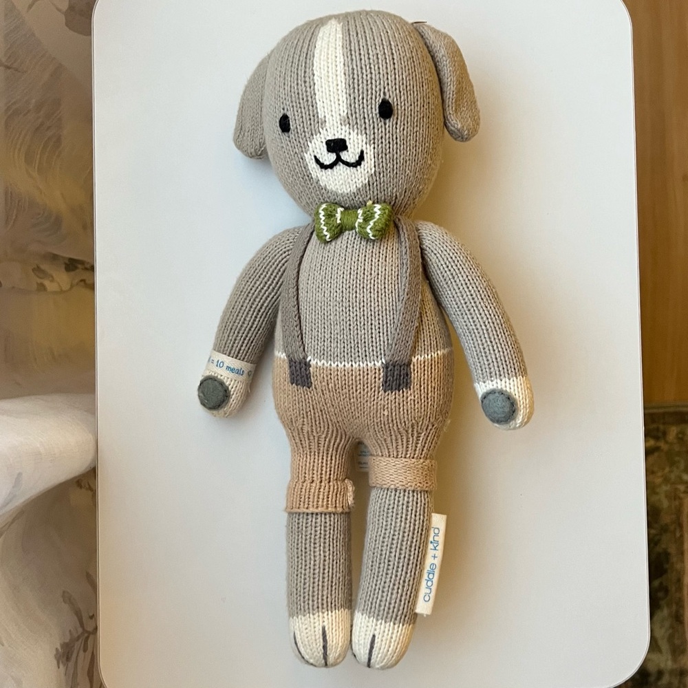 Cuddle and Kind Noah the Dog Plush Animal Toy Hand Knit 13"